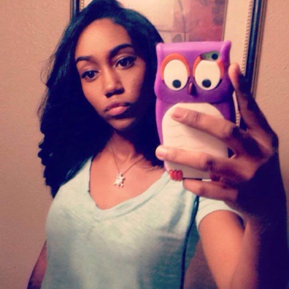 Meet your Posher, Laceyia - Picture 1 of 1